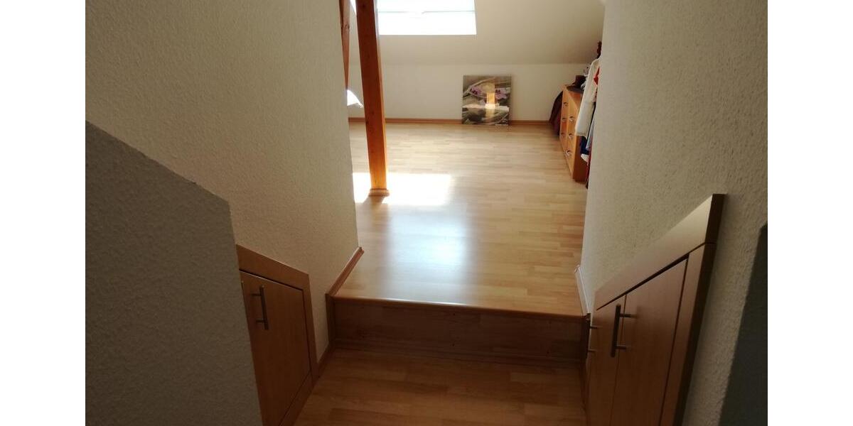 Dachgeschoßwohnung Gelsenkirchen Gelsenkirchen-Nord - 3 Zimmer, 49 m&sup2;, 500&euro; | Angebot:25948925