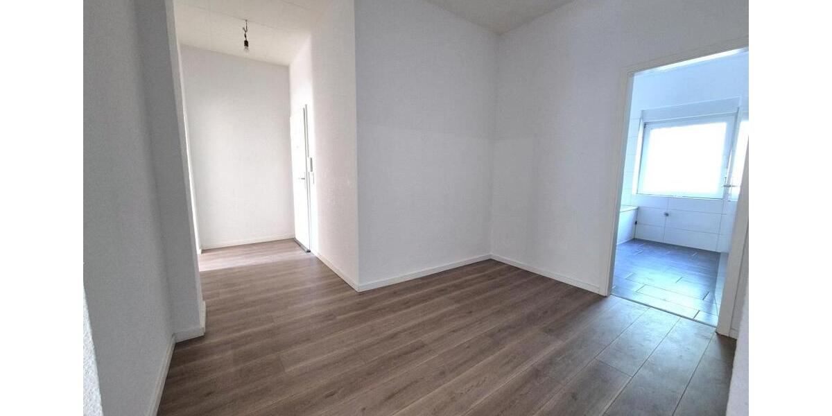 Erdgeschoßwohnung Duisburg Hamborn - 3 Zimmer, 77 m&sup2;, 543&euro; | Angebot:26385410