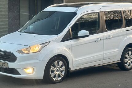Ford Tourneo Connect 155.000 km 13.880 &euro; Duisburg 47138