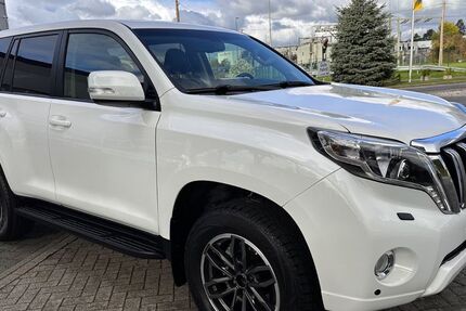 Toyota Land Cruiser 147.000 km 37.996 &euro; Kevelaer 47623