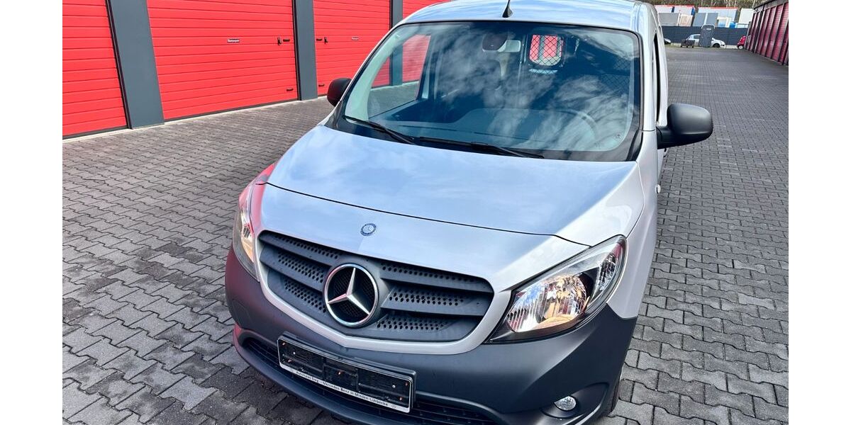 Mercedes-Benz Citan 131.816 km 9.399 &euro; Oberhausen 46145