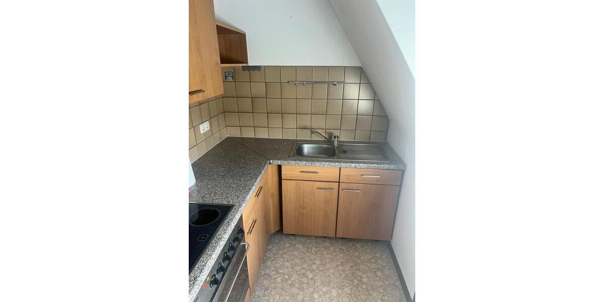 Dachgeschoßwohnung Duisburg Walsum - 1 Zimmer, 31 m&sup2;, 490&euro; | Angebot:25794757