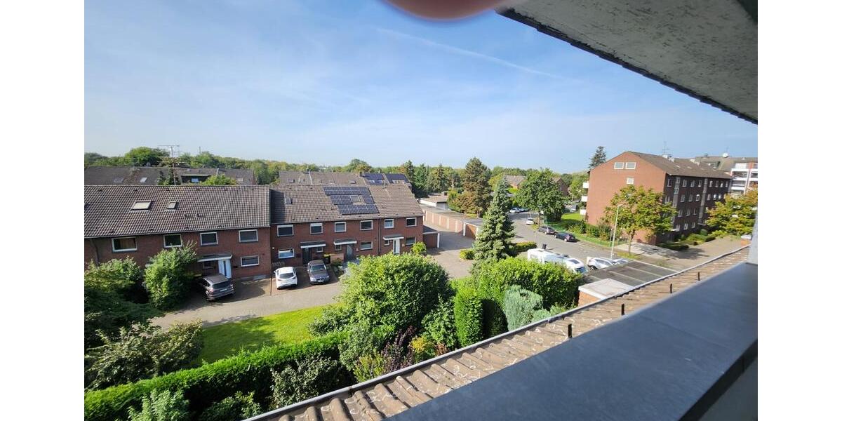 Dachgeschoßwohnung Duisburg Rheinhausen - 3.5 Zimmer, 80 m&sup2;, 190.000&euro; | Angebot:27258760