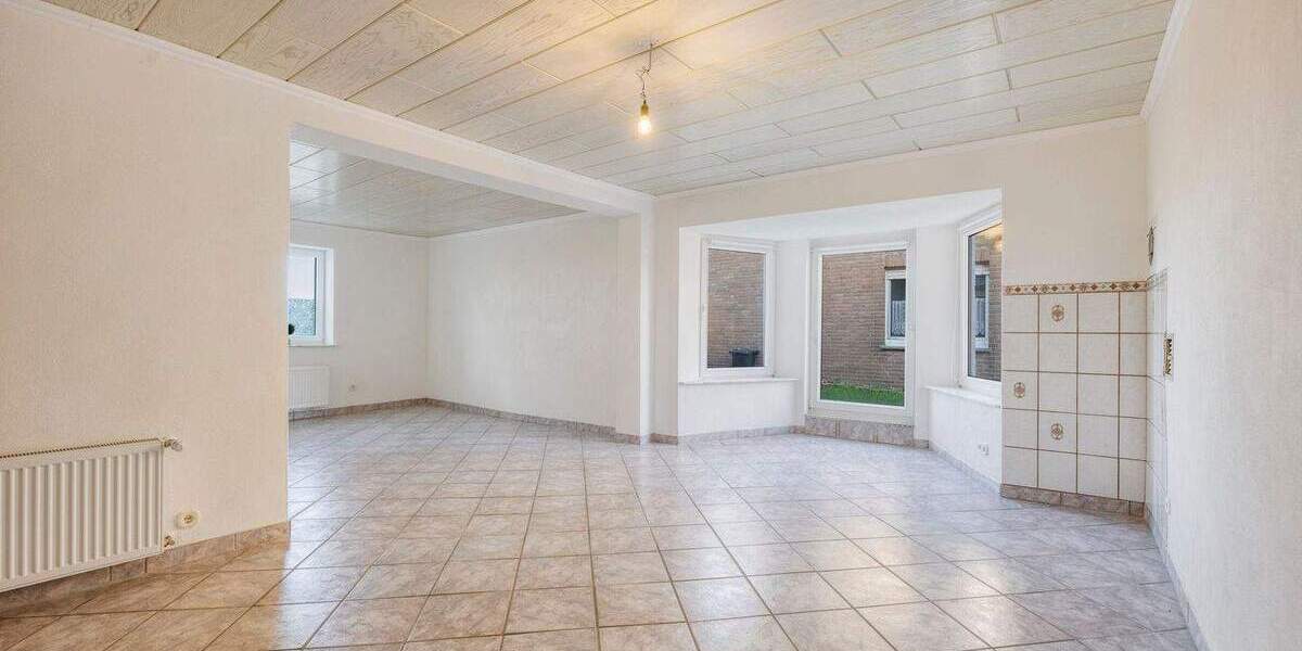 Einfamilienhaus Wesel Ginderich - 7 Zimmer, 179 m&sup2;, 299.000&euro; | Angebot:25688209