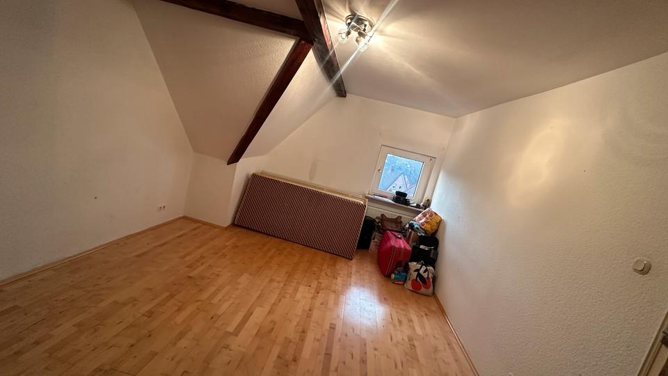 Etagenwohnung Gladbeck - 3 Zimmer, 90 m&sup2;, 700&euro; | Angebot:25972376