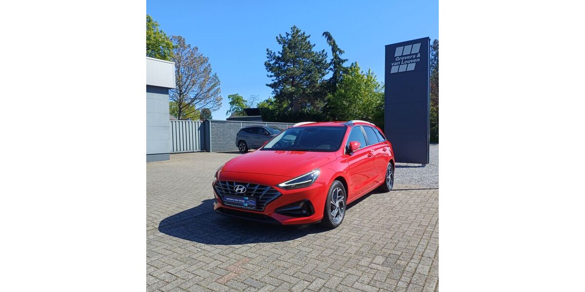Hyundai i30 33.590 km 18.800 &euro; Geldern 47608