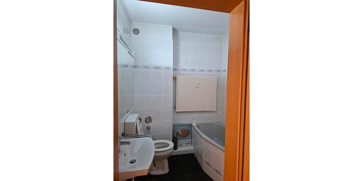 Etagenwohnung Rheinberg - 3.5 Zimmer, 94 m&sup2;, 1.000&euro; | Angebot:26689287