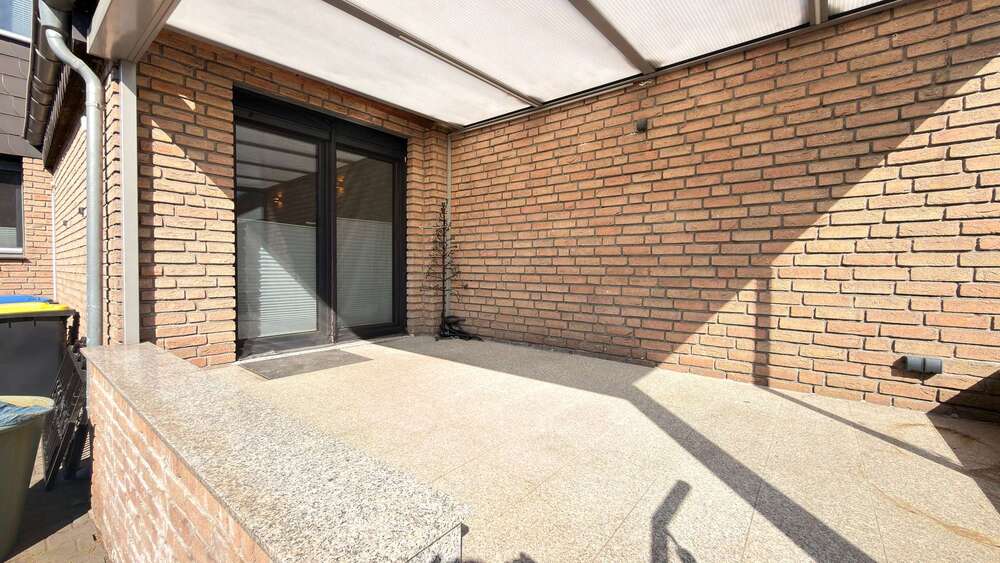 Kernsanierte Doppelhaushälfte mit ca. 106 m² Fläche, Garten, Garage und Einbauküche - Doppelhaushälfte Duisburg Hamborn | Angebot:27052641