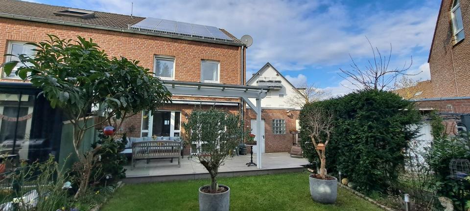 Reihenhaus Geldern - 4 Zimmer, 117 m&sup2;, 385.000&euro; | Angebot:25632949