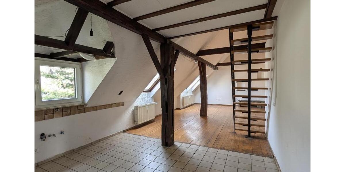 Dachgeschoßwohnung Duisburg Beeck - 3 Zimmer, 109 m&sup2;, 699&euro; | Angebot:25699114