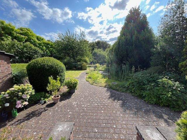 Mehrfamilienhaus, Wohnhaus Voerde - 8 Zimmer, 247 m&sup2;, 499.000&euro; | Angebot:25696499