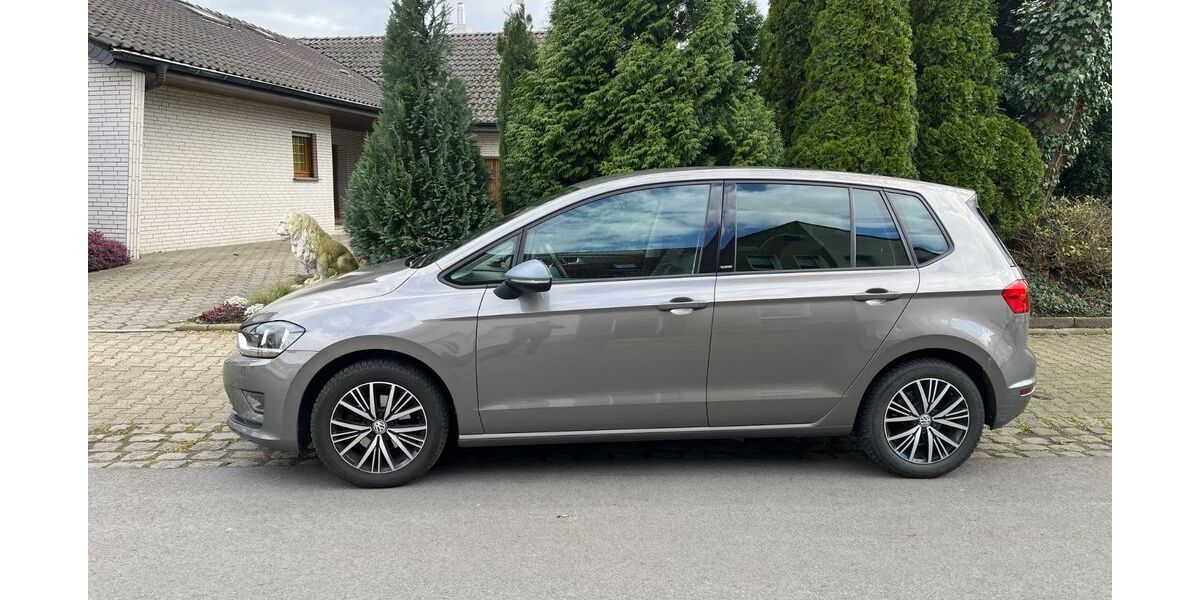 VW Golf Sportsvan 109.000 km 11.000 &euro; Gladbeck 45966