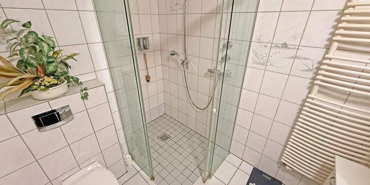 Etagenwohnung Dinslaken Innenstadt - 3 Zimmer, 75 m&sup2;, 209.000&euro; | Angebot:25684461