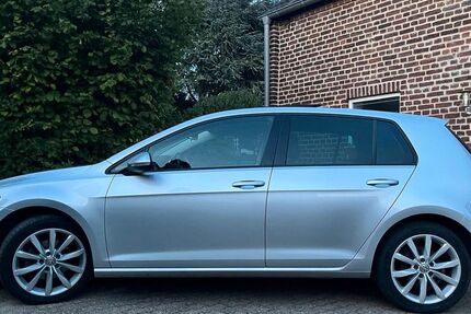 VW Golf 99.000 km 16.400 &euro; Wesel 46485
