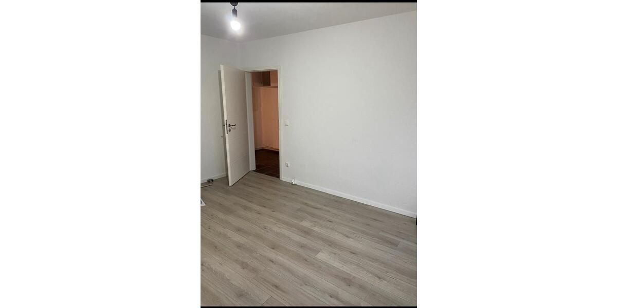 Etagenwohnung Duisburg Beeck - 1 Zimmer, 45 m&sup2;, 580&euro; | Angebot:25274255
