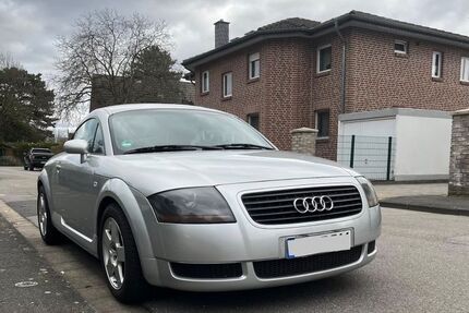 Audi TT 310.000 km 2.490 &euro; Duisburg 47239