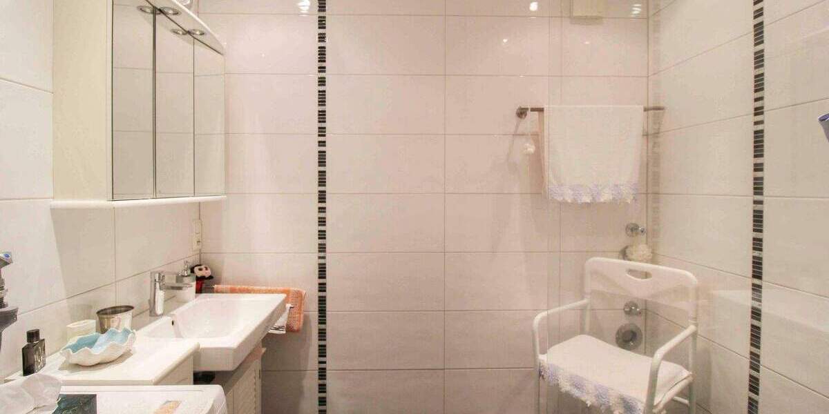 Etagenwohnung Duisburg Hochheide - 3 Zimmer, 60 m&sup2;, 79.000&euro; | Angebot:25782580