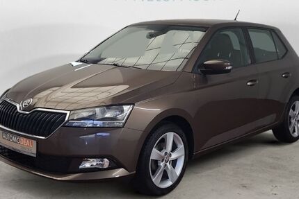 Skoda Fabia 52.572 km 11.988 &euro; Moers 47445
