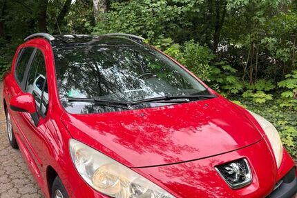 Peugeot 207 130.000 km 2.700 &euro; Duisburg 47198