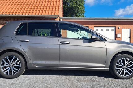 VW Golf 148.000 km 12.500 &euro; Dorsten 46286