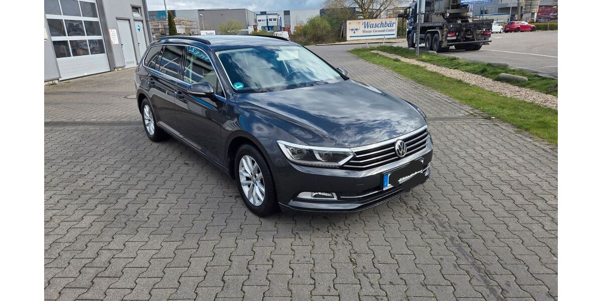 VW Passat Variant 122.000 km 15.999 &euro; Weeze 47652