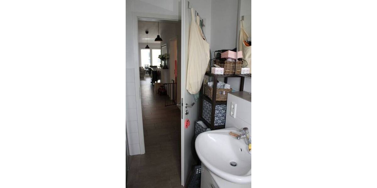 Etagenwohnung Neukirchen-Vluyn Neukirchen - 3 Zimmer, 101 m&sup2;, 1.200&euro; | Angebot:26703076