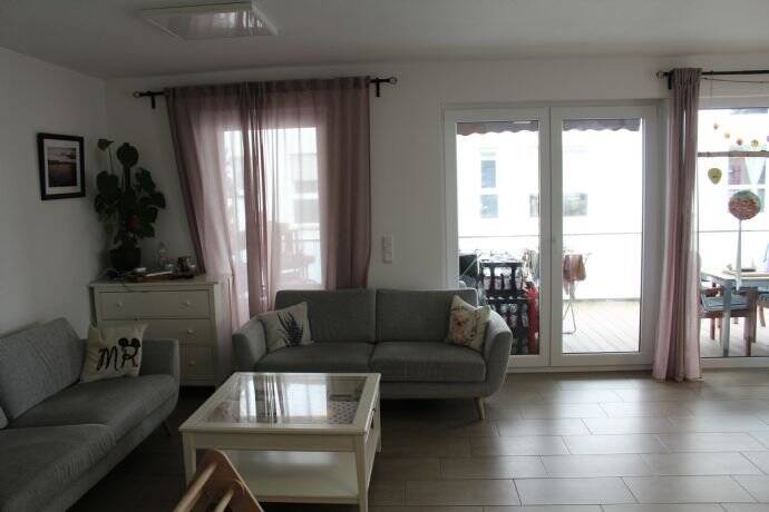 Etagenwohnung Neukirchen-Vluyn Neukirchen - 3 Zimmer, 101 m&sup2;, 1.200&euro; | Angebot:26703076