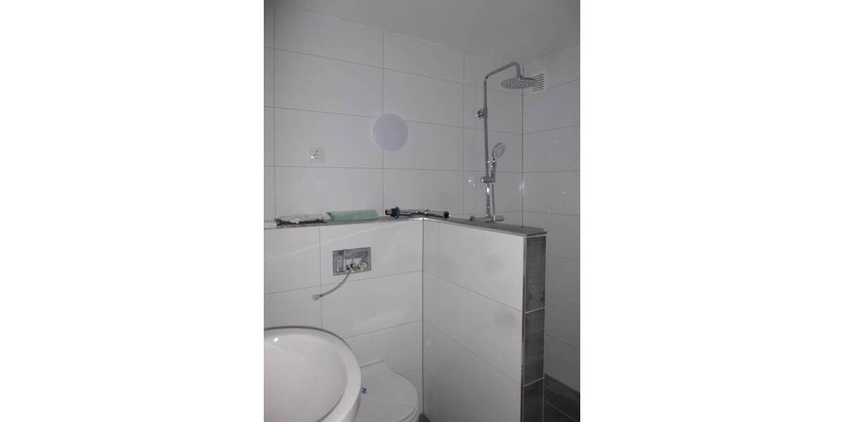 Etagenwohnung Oberhausen Stadtmitte - 2 Zimmer, 39 m&sup2;, 360&euro; | Angebot:25983159