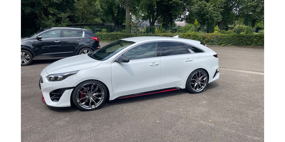 Kia pro ceed / ProCeed 23.000 km 27.499 &euro; Dinslaken 46537