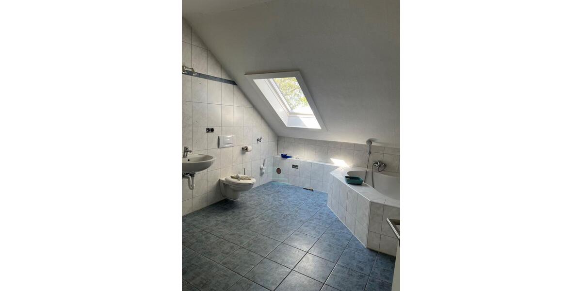 Etagenwohnung Rees - 4 Zimmer, 120 m&sup2;, 1.000&euro; | Angebot:26689649