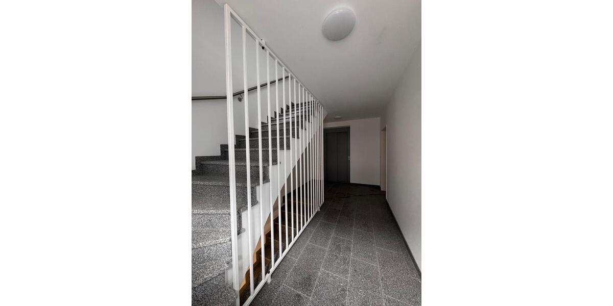 Etagenwohnung Duisburg Mittelmeiderich - 4 Zimmer, 93 m&sup2;, 1.150&euro; | Angebot:25974589