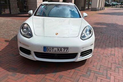 Porsche Panamera 73.000 km 35.999 &euro; Bottrop 46236