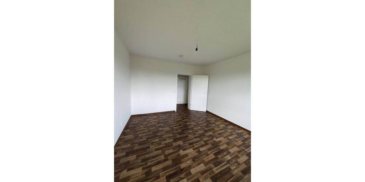 Etagenwohnung Duisburg Aldenrade - 3 Zimmer, 82 m&sup2;, 619&euro; | Angebot:26834784