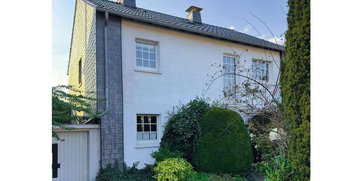 Einfamilienhaus Moers - 6 Zimmer, 132 m&sup2;, 620.000&euro; | Angebot:25920100