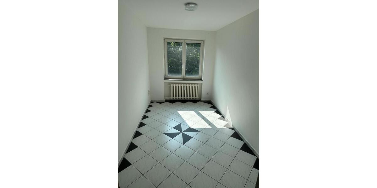 Etagenwohnung Duisburg Hamborn - 3 Zimmer, 74 m&sup2;, 560&euro; | Angebot:25853481