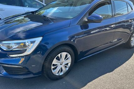 Renault Megane 76.000 km 9.980 &euro; Duisburg 47138