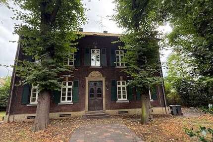 Haus Duisburg Hamborn - 5 Zimmer, 275 m&sup2;, 3.000&euro; | Angebot:24083623