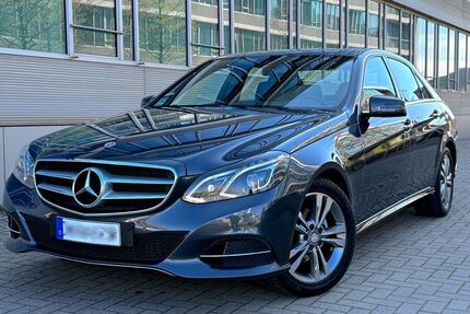 Mercedes-Benz E 220 134.000 km 18.200 &euro; Duisburg 47057