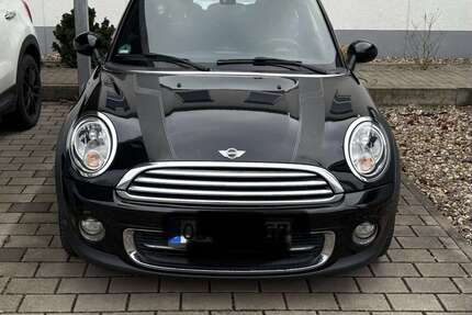 Mini One 153.000 km 6.000 &euro; Dinslaken 46539