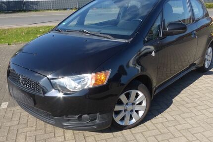 Mitsubishi Colt 92.300 km 4.600 &euro; Hamminkeln 46499