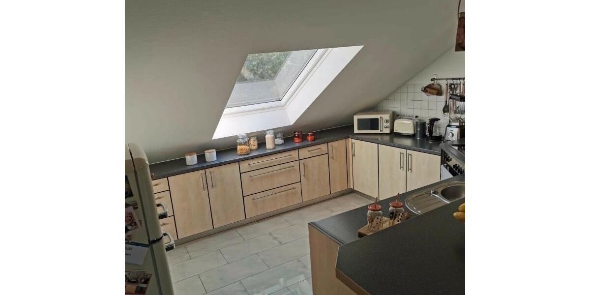 Dachgeschoßwohnung Oberhausen Alt-Oberhausen - 3 Zimmer, 79 m&sup2;, 1.200&euro; | Angebot:26007098
