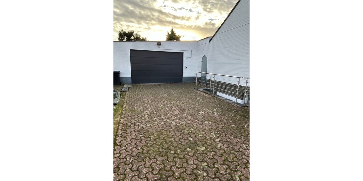 Provisionsfrei* Großzügiges Einfamilienhaus mit ELW - provisionsfrei - - Einfamilienhaus Sonsbeck | Angebot:25752053