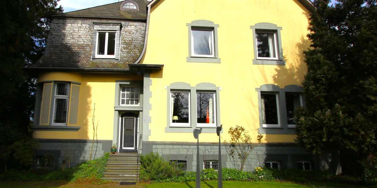 Einfamilienhaus Uedem - 12 Zimmer, 327 m&sup2;, 648.000&euro; | Angebot:19215151