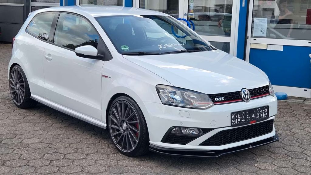 VW Polo 94.600 km 12.499 &euro; Schermbeck 46514