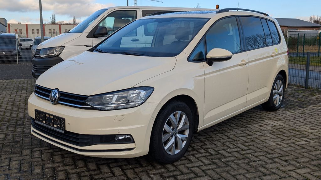 VW Touran 281.255 km 10.500 &euro; Kalkar 47546