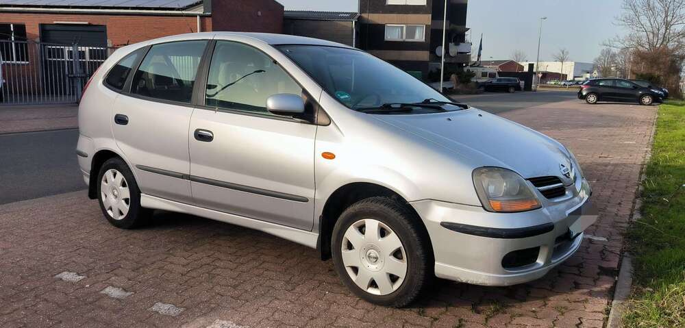 Nissan Almera 89.000 km 1.350 &euro; Bocholt 46397