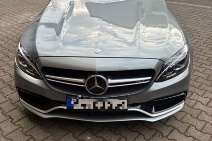 Mercedes-Benz C 63 AMG 232.789 km 27.900 &euro; Duisburg 47179