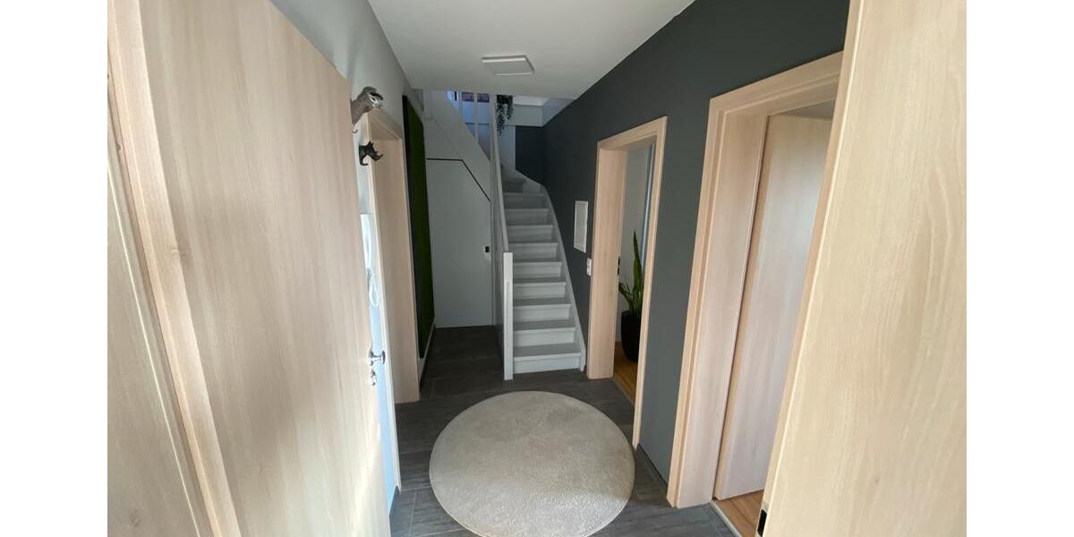 Dachgeschoßwohnung Geldern - 5 Zimmer, 68 m&sup2;, 219.000&euro; | Angebot:25923853