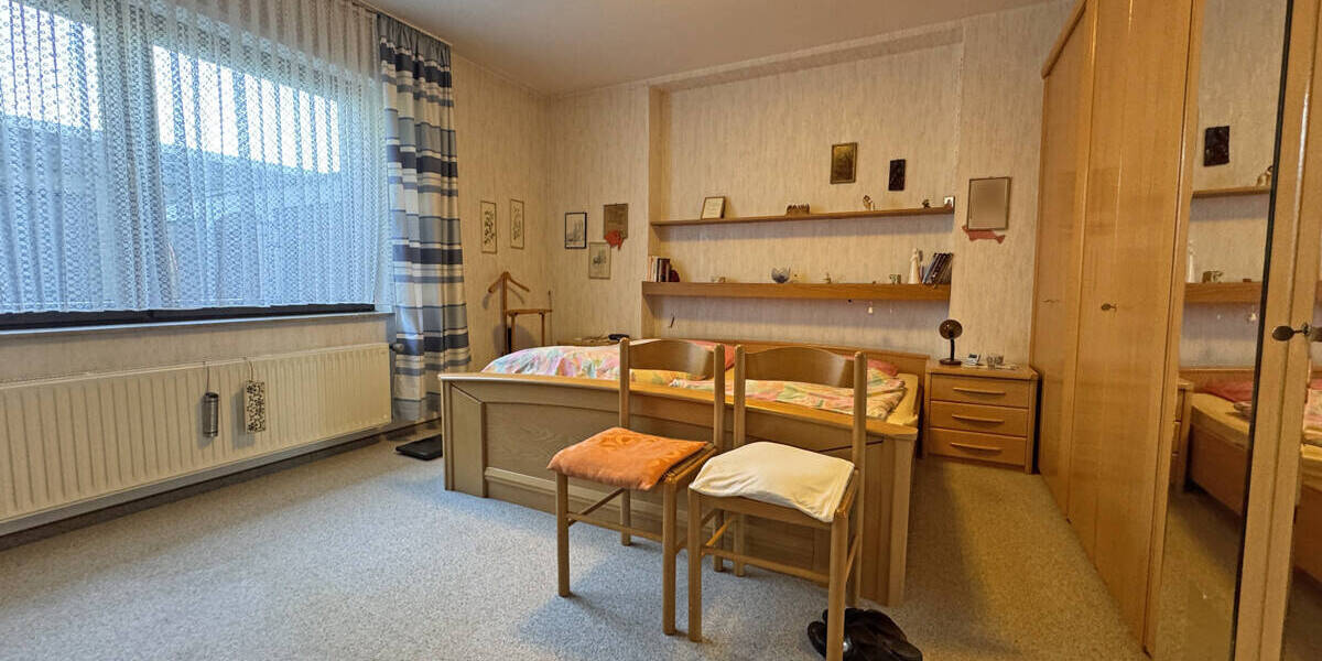 Mehrfamilienhaus, Wohnhaus Wesel Lackhausen - 7 Zimmer, 212 m&sup2;, 530.000&euro; | Angebot:25970382