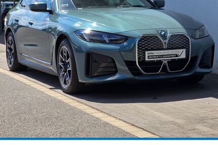 BMW i4 26.399 km 49.990 &euro; Dinslaken 46535